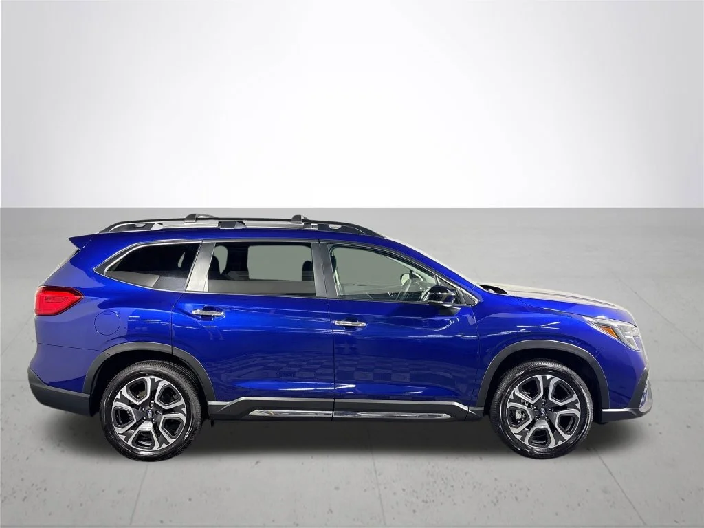 New 2026 SAPPHIRE BLUE PEARL Subaru Touring 7-Passenger image 5