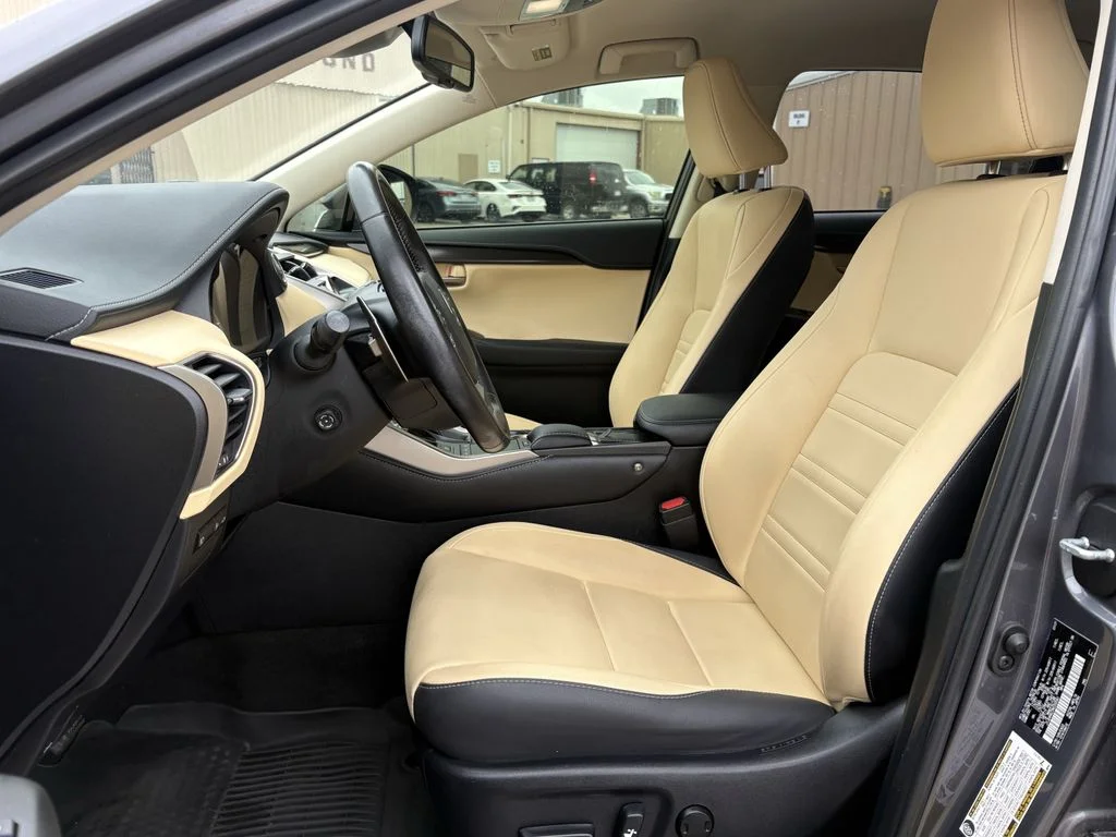 Used 2021 Gray Pearl Lexus 300 Base image 12