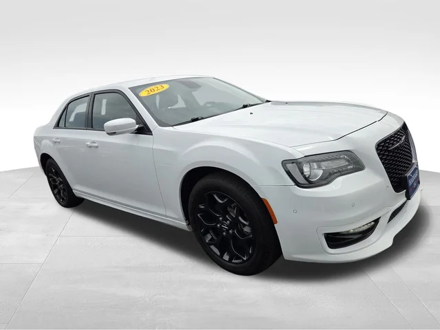 2023 Chrysler 300 Touring