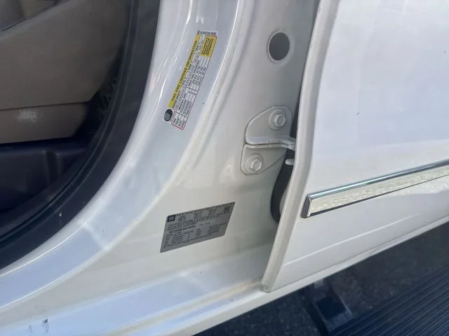 Used 2017 White Chevrolet LTZ image 38