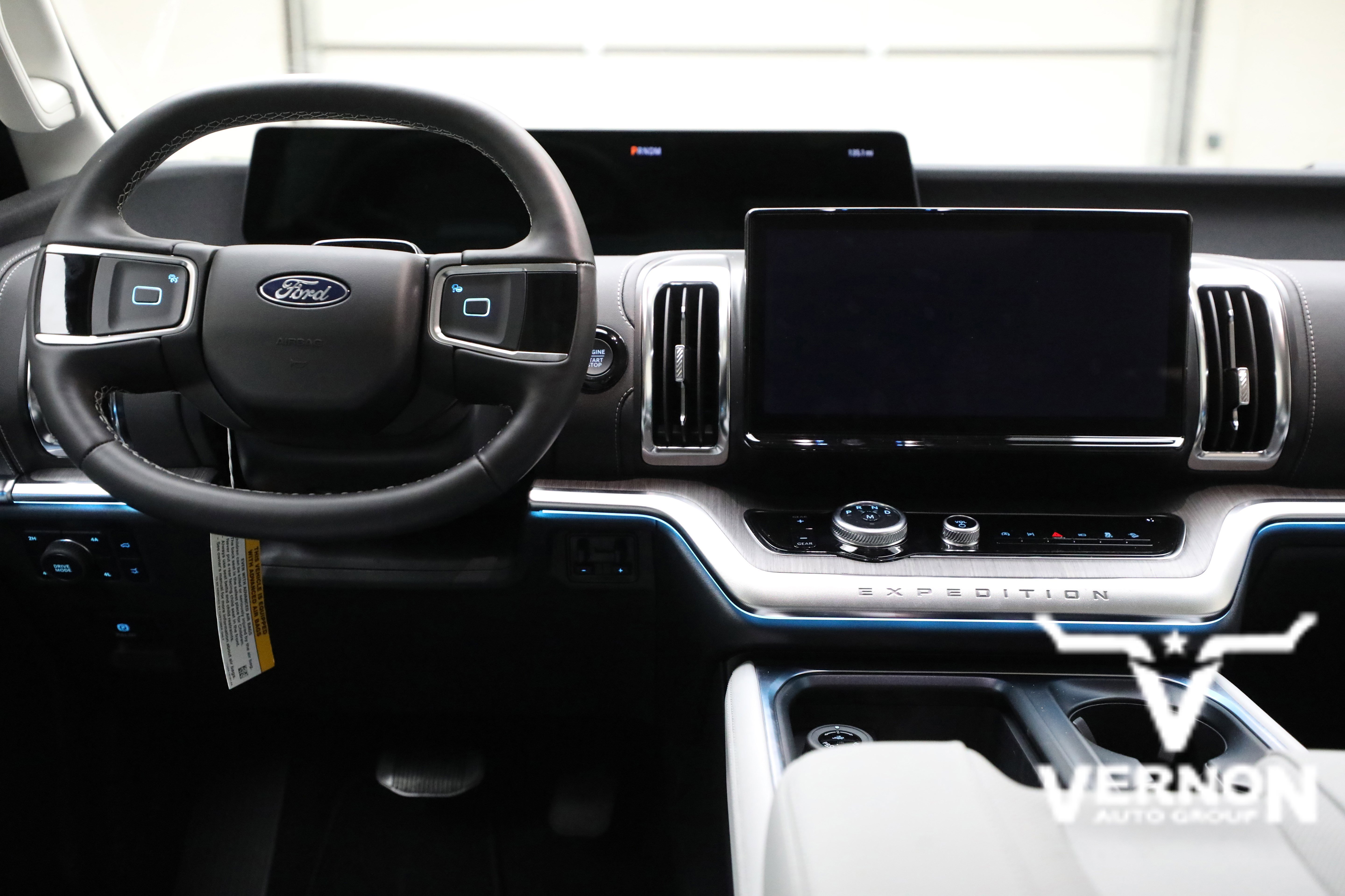 New 2026 Star White Metallic Tri-Coat Ford  image 20
