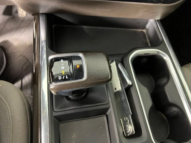 Used 2022 Silver Chevrolet LT image 27