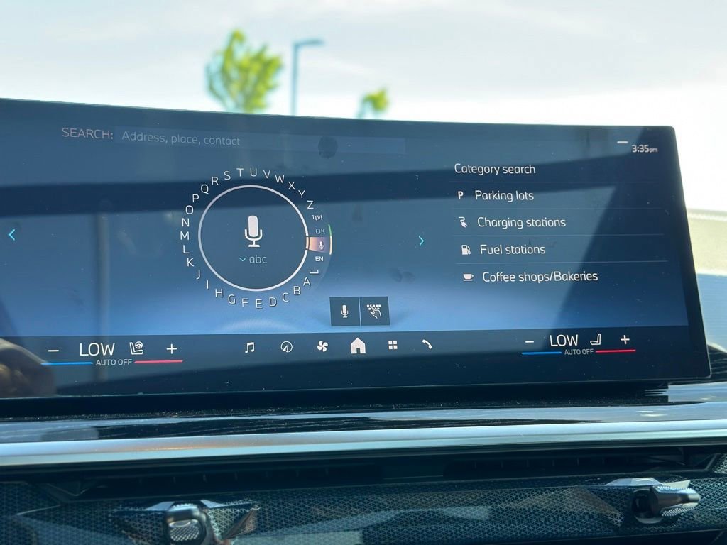 New 2027 Black Sapphire Metallic BMW xDrive40i image 38