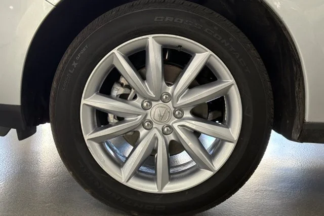 Used 2023 Lunar Silver Metallic Acura Base image 35