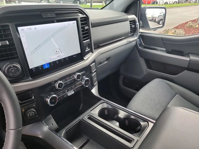 New 2026 Oxford White Ford XLT image 20