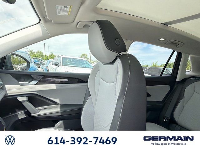 New 2026 Platinum Gray Metallic Volkswagen 2.0T SE image 21