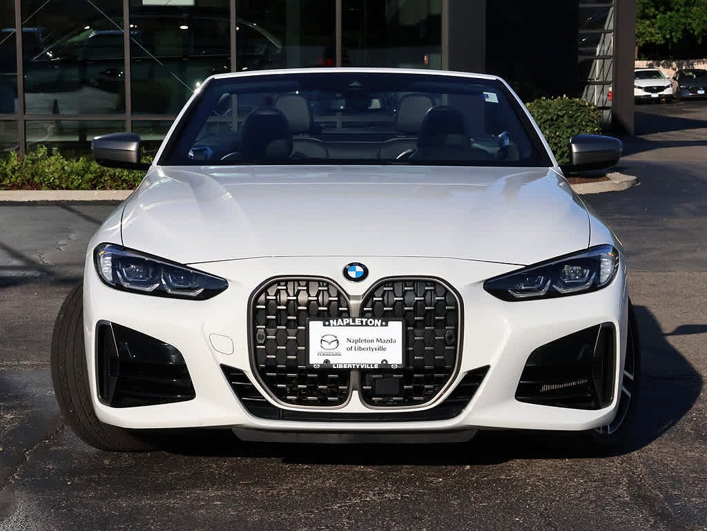 Used 2021 Alpine White BMW M440i image 5