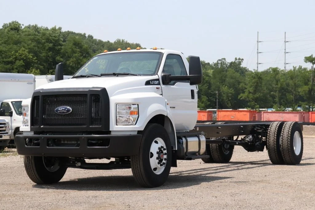 New 2027 White Ford Base Chassis Cab image 5