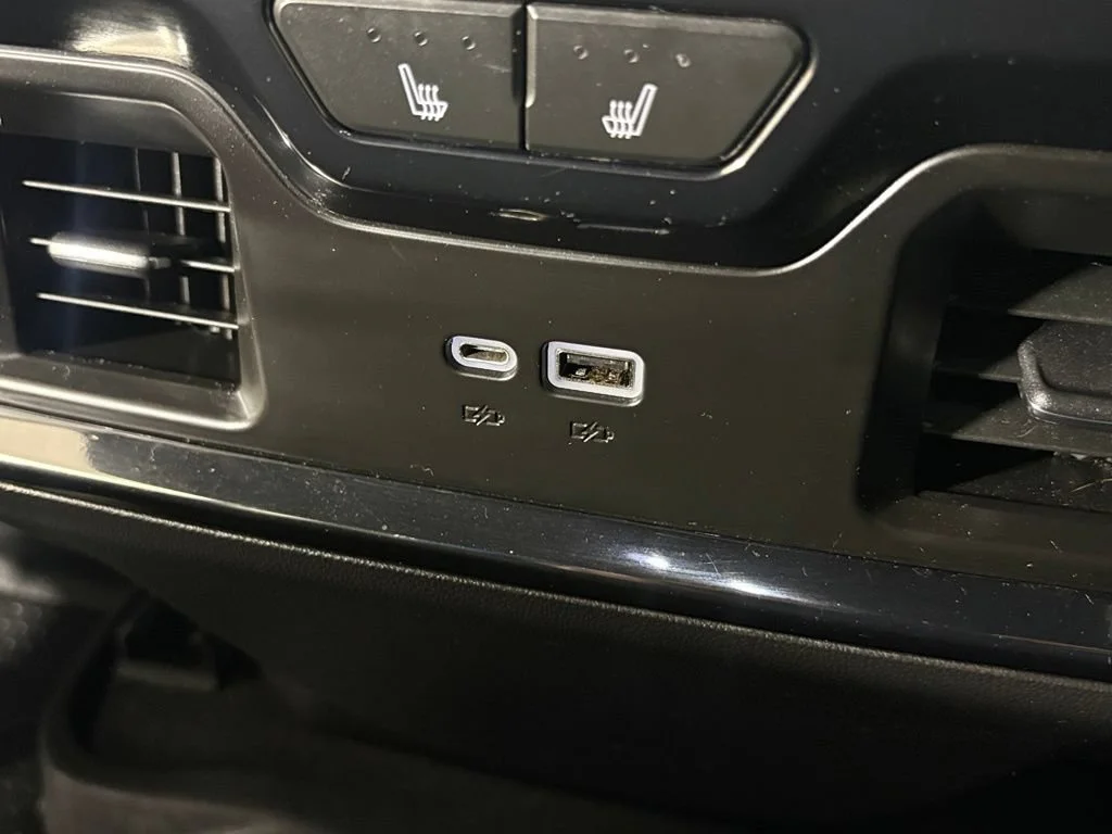 Used 2022 Black Chevrolet ZR2 image 41