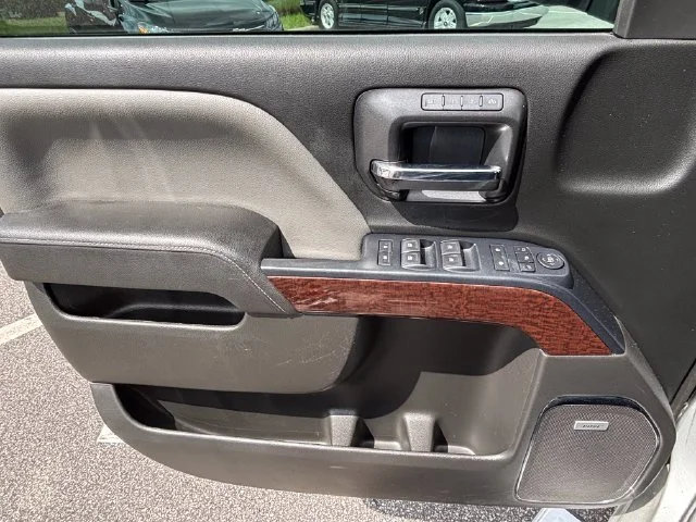 Used 2018 Silver GMC SLT image 11