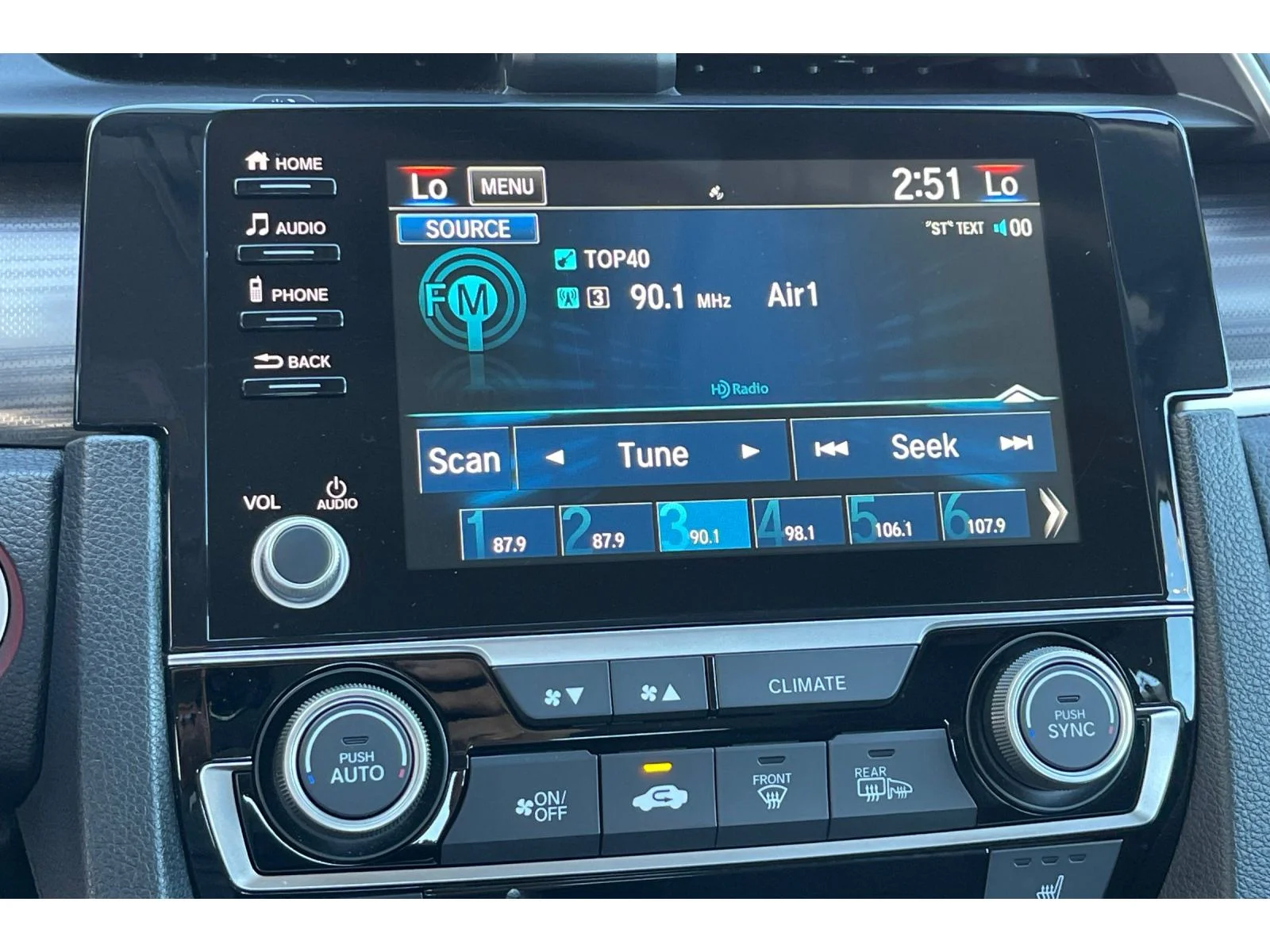 Used 2021 Platinum White Pearl Honda EX image 25
