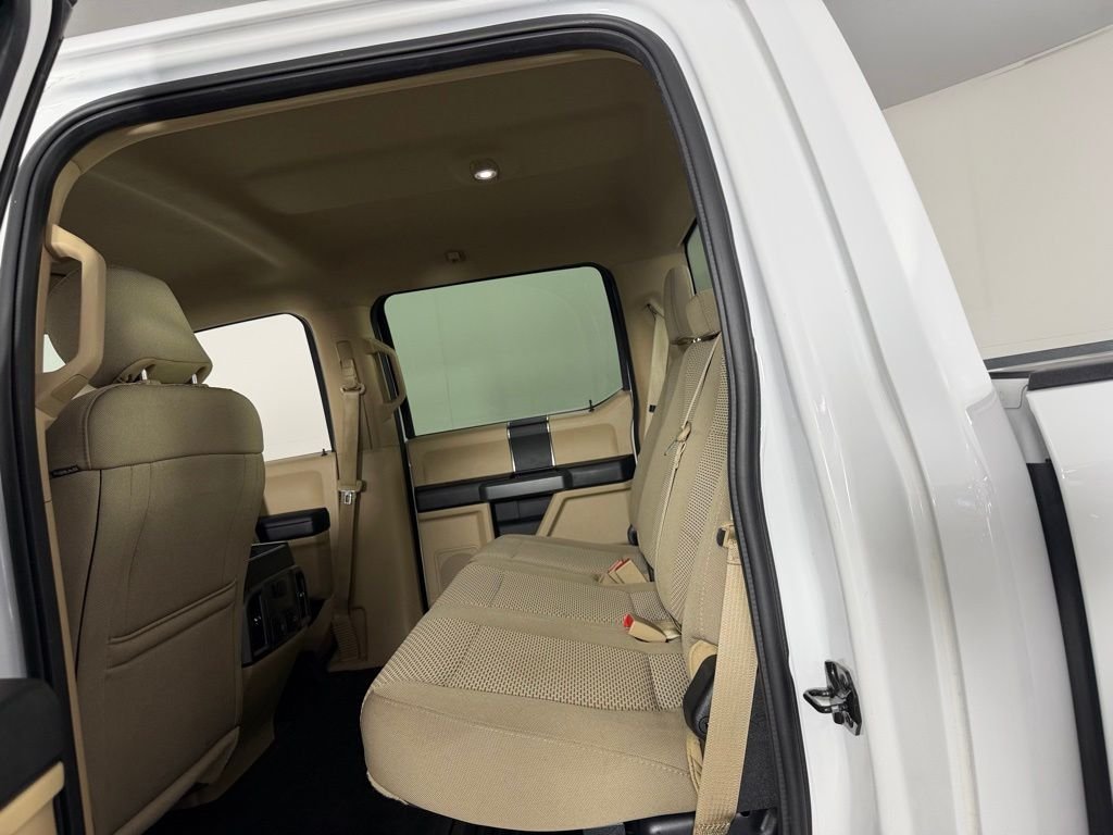 Used 2018 White Ford XLT image 25