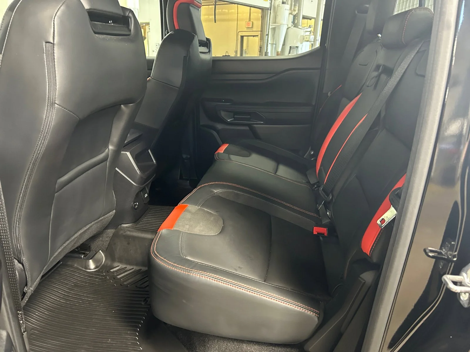Used 2024 BLACK Ford RAPTOR SuperCrew image 18