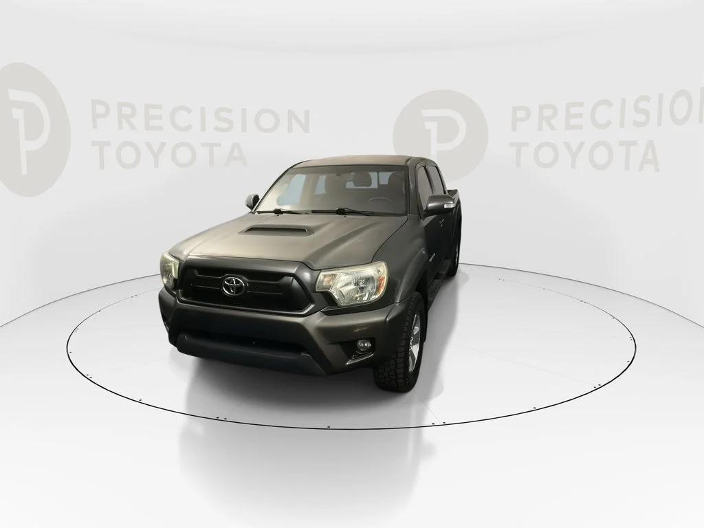 Used 2013 Magnetic Gray Metallic Toyota Base image 6