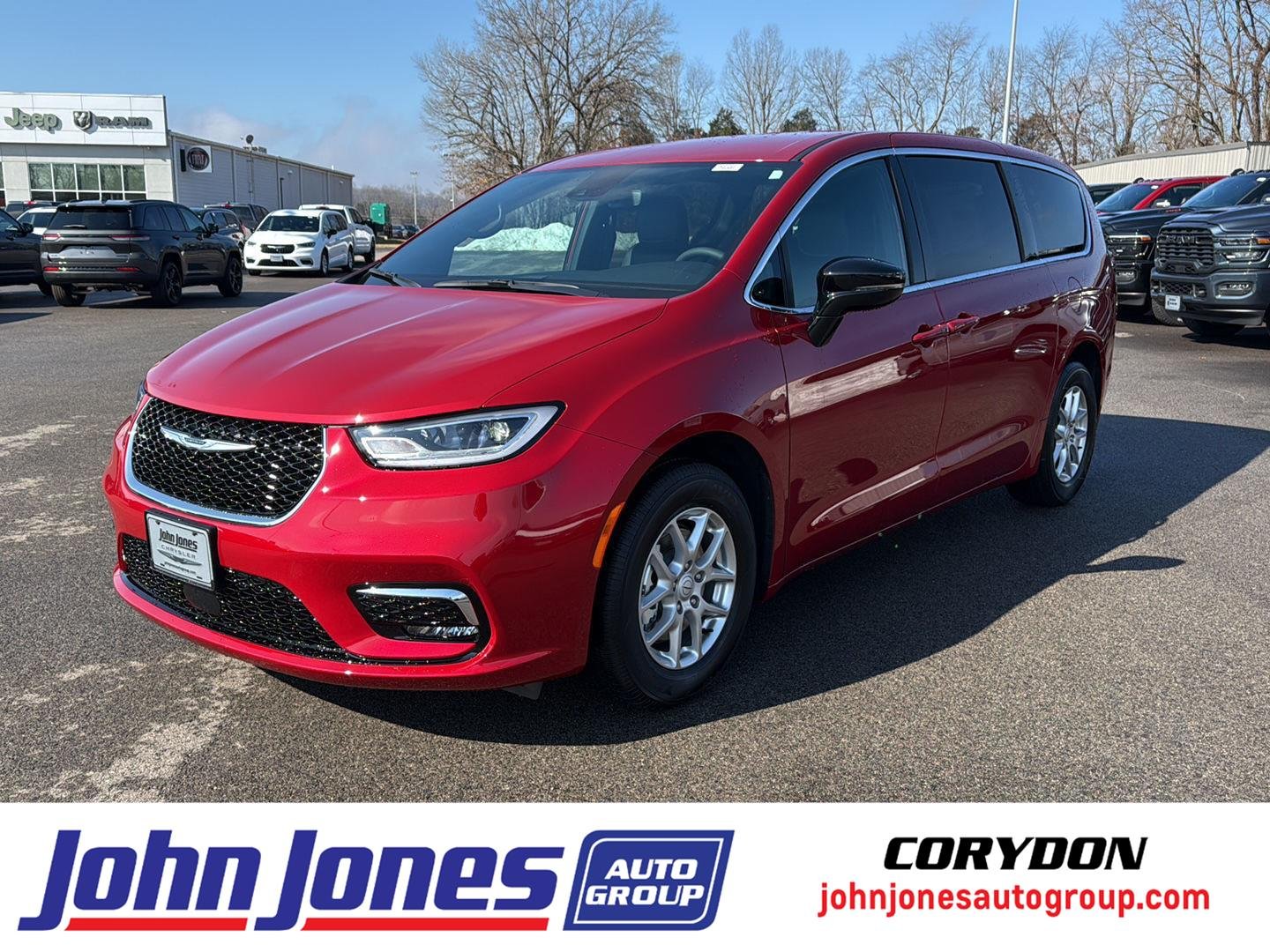 2026 Chrysler Pacifica Select's photo