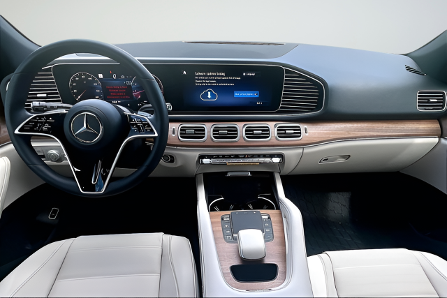 Used 2026  Mercedes-Benz GLE 450 image 6