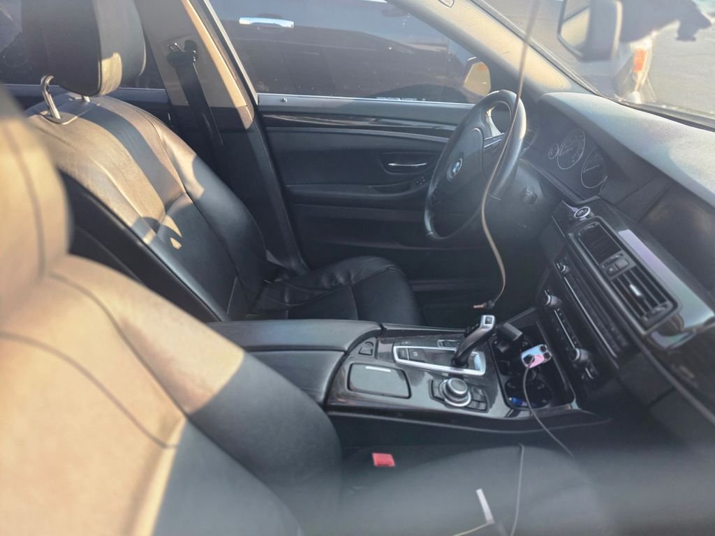 Used 2013 Jet Black BMW 528i xDrive image 6