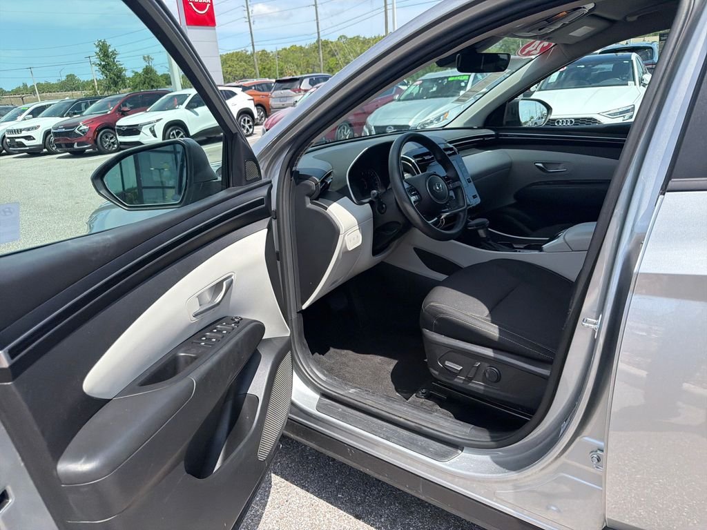 Used 2024 Silver Hyundai SEL image 13