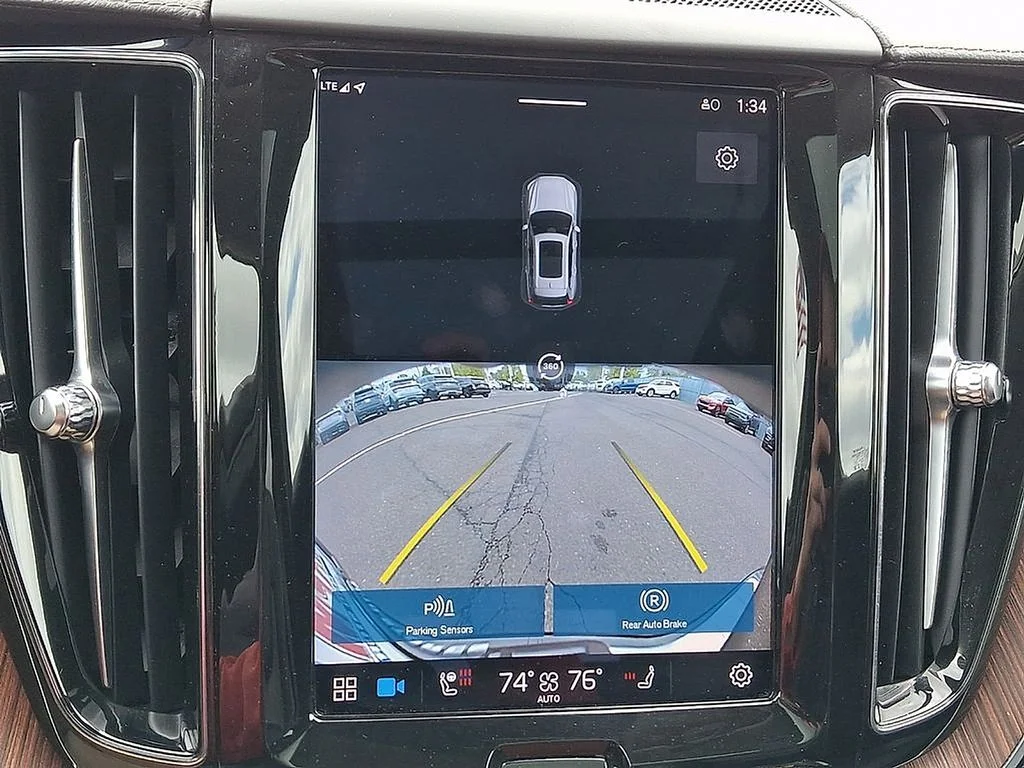 2023 Volvo XC60 Ultimate - Photo 18