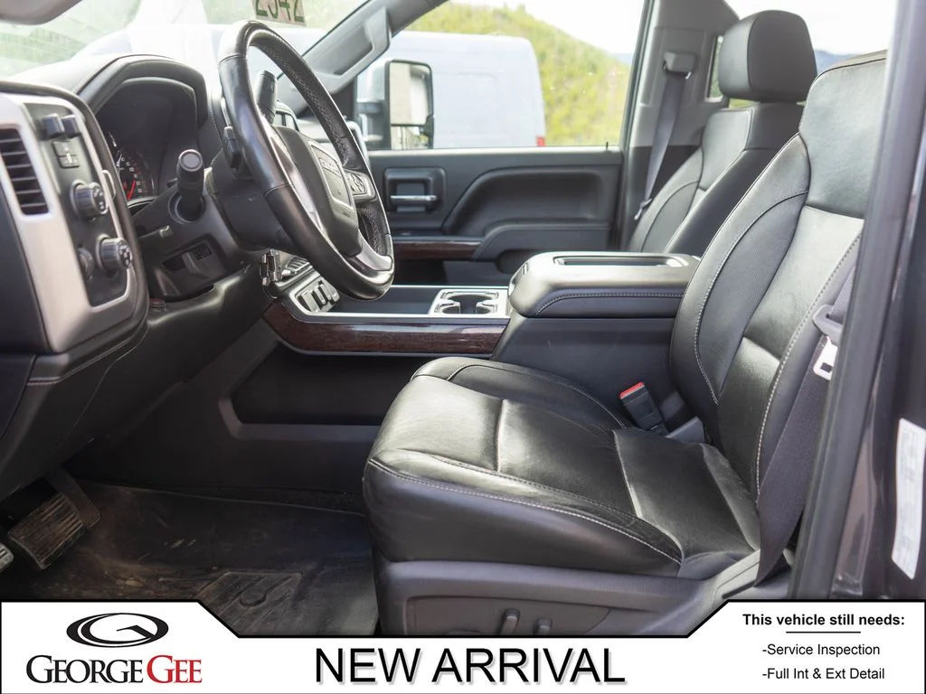 Used 2016 Gray GMC SLT image 12