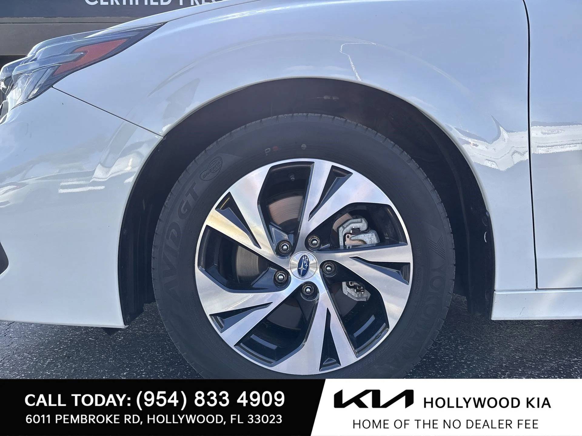 Used 2024 Crystal White Pearl Subaru Premium image 18