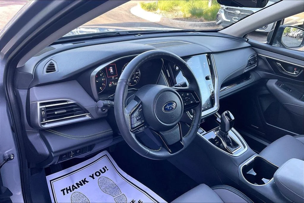 Used 2025 Silver Subaru Onyx Edition image 17