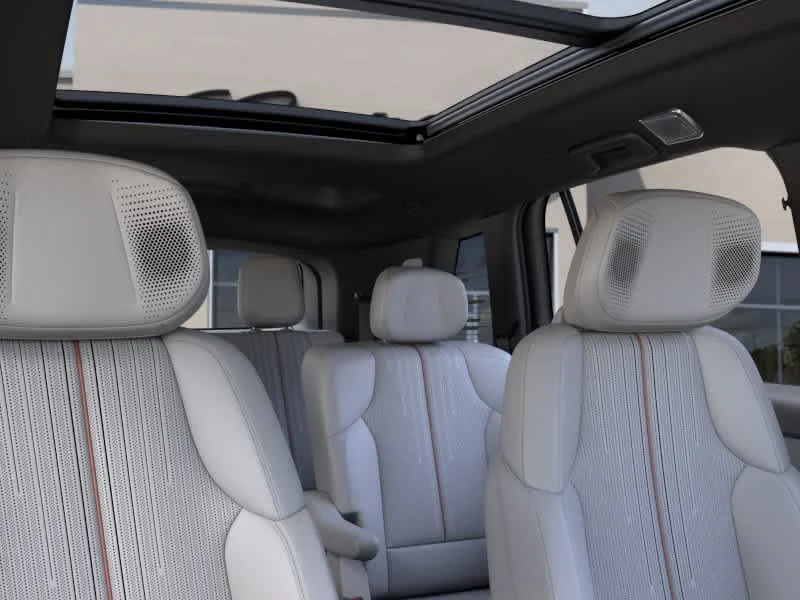 2026 Cadillac VISTIQ Luxury - Photo 24