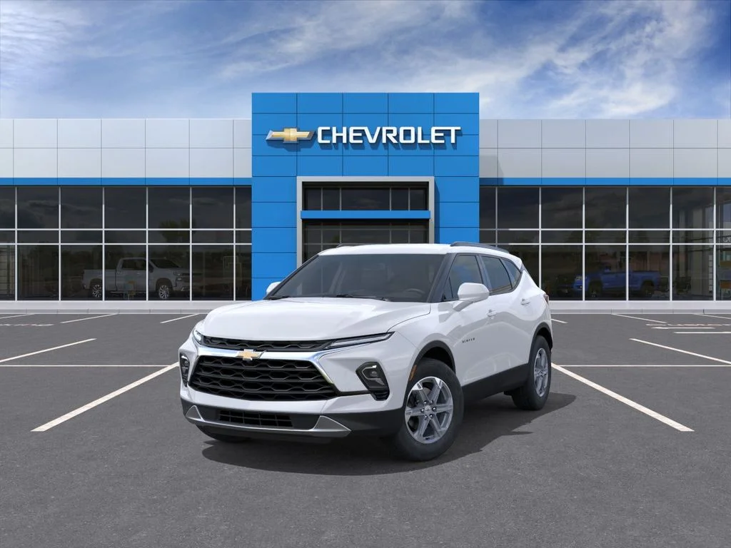 New 2026 Summit White Chevrolet LT image 5