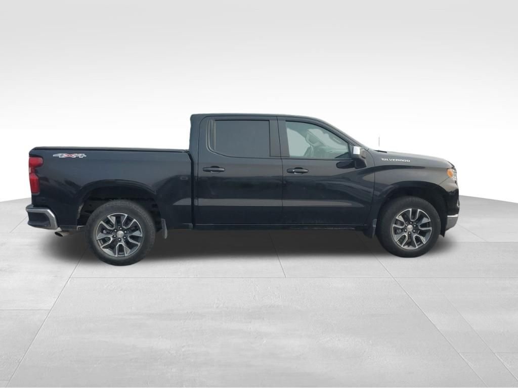 Used 2024 Black Chevrolet LT image 7