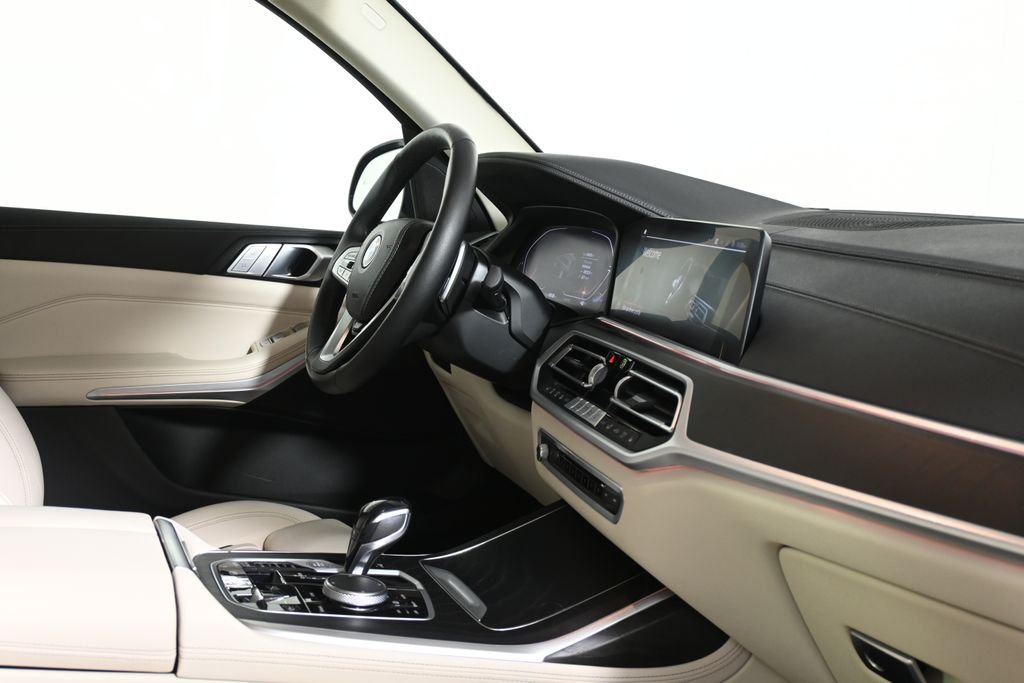Used 2022 Gray Metallic BMW xDrive40i image 32
