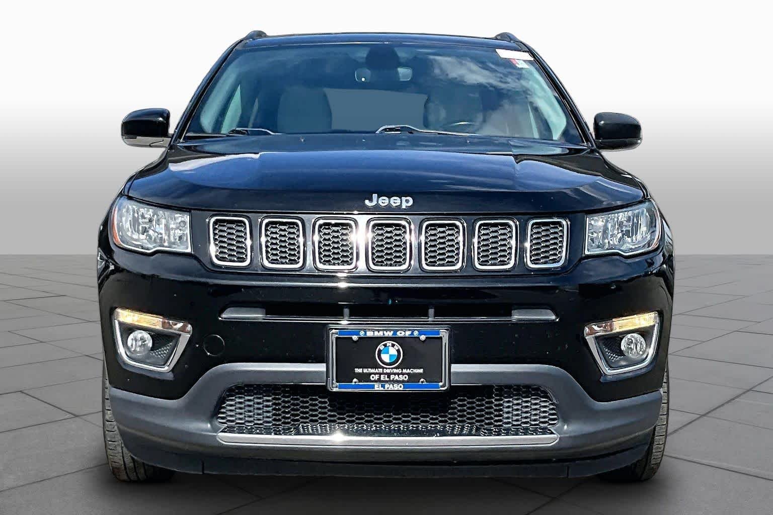 Used 2019 Diamond Black Crystal Pearlcoat Jeep Limited image 3