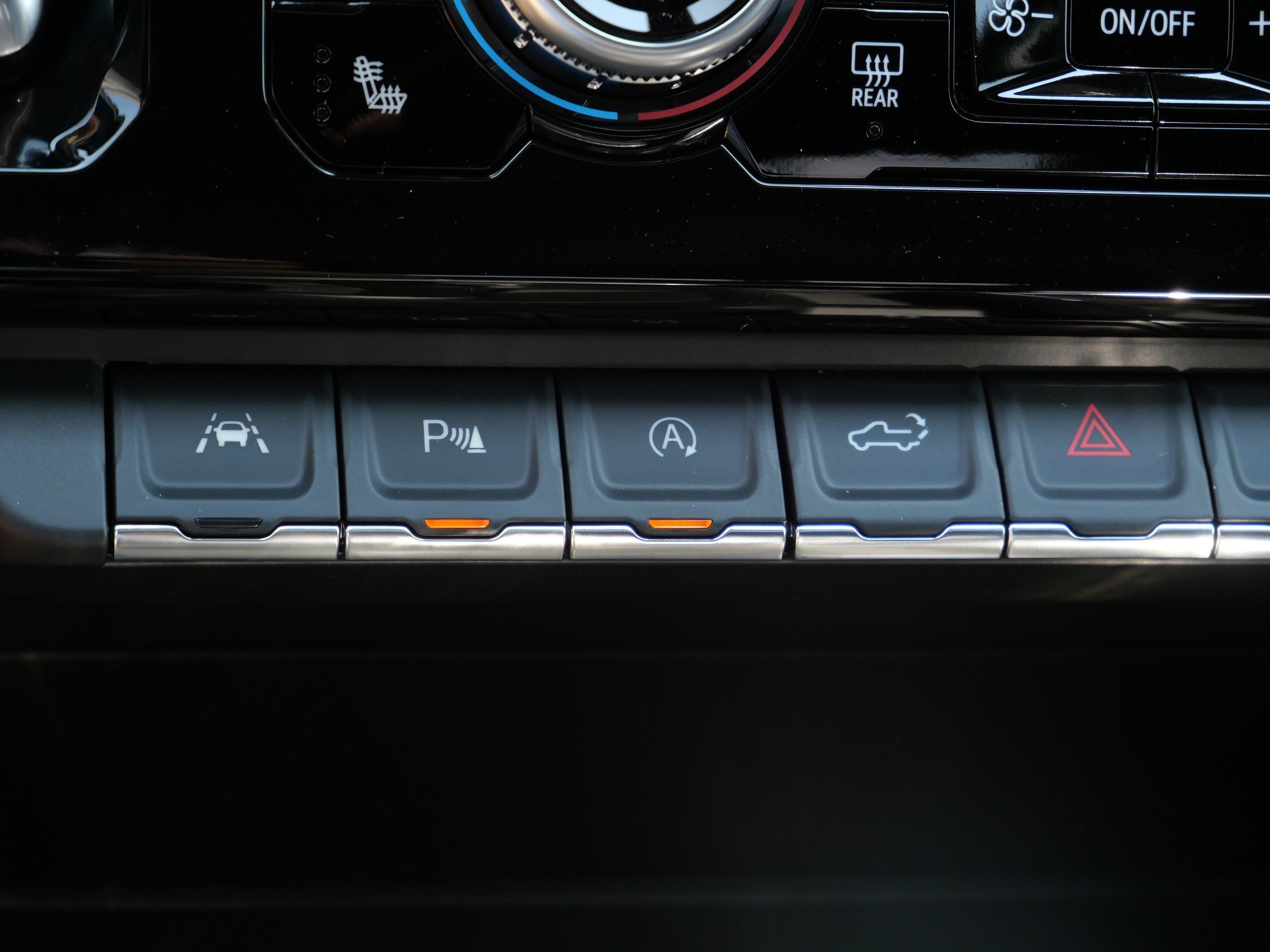 2026 GMC Sierra 1500 Denali - Photo 9