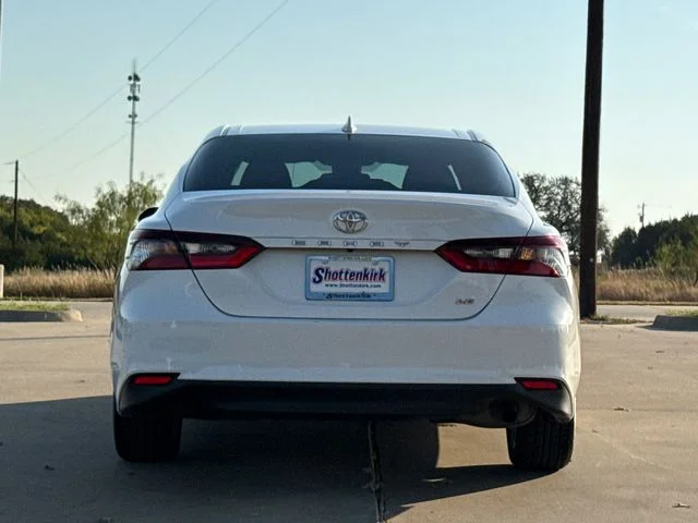 Used 2023 White Toyota LE image 7