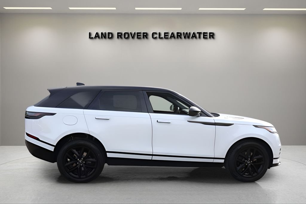 New 2026 Fuji White Land Rover Dynamic SE image 6