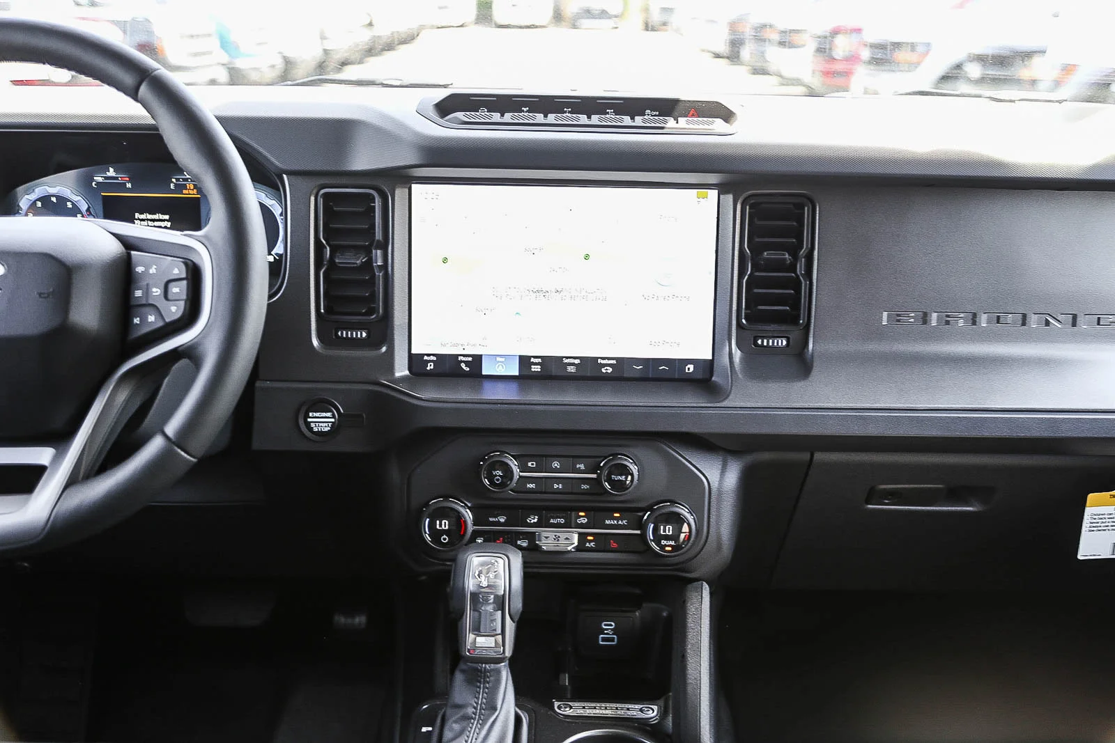 New 2025 Azure Gray Metallic Tri-Coat Ford Badlands® image 15