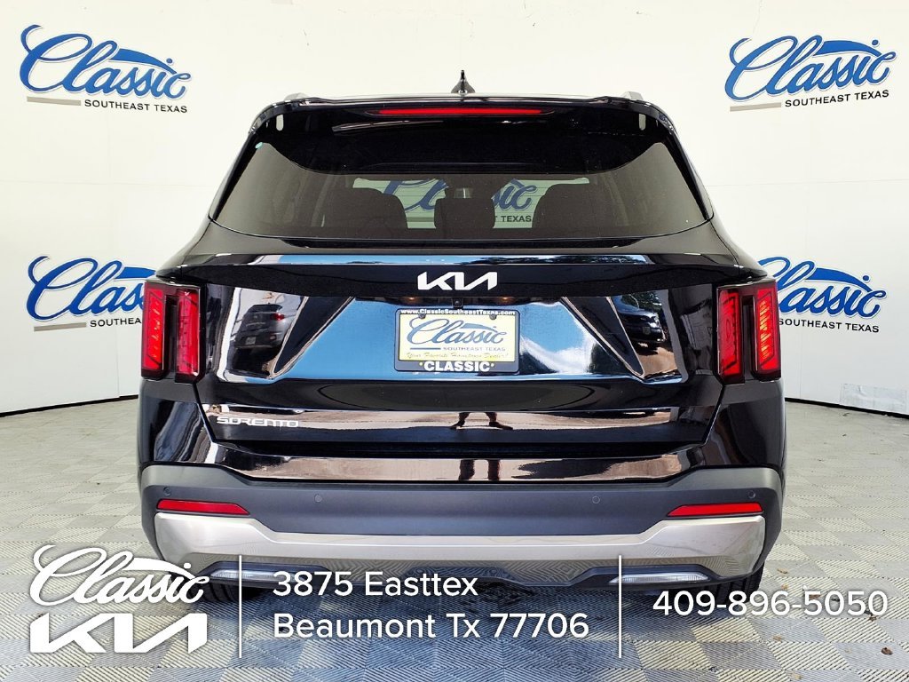 Used 2026 Black Kia EX image 4