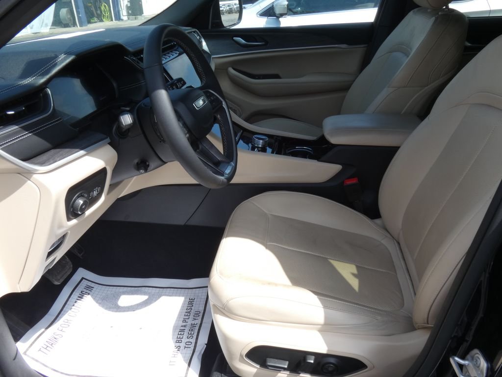 Used 2023 Black Jeep Limited image 7
