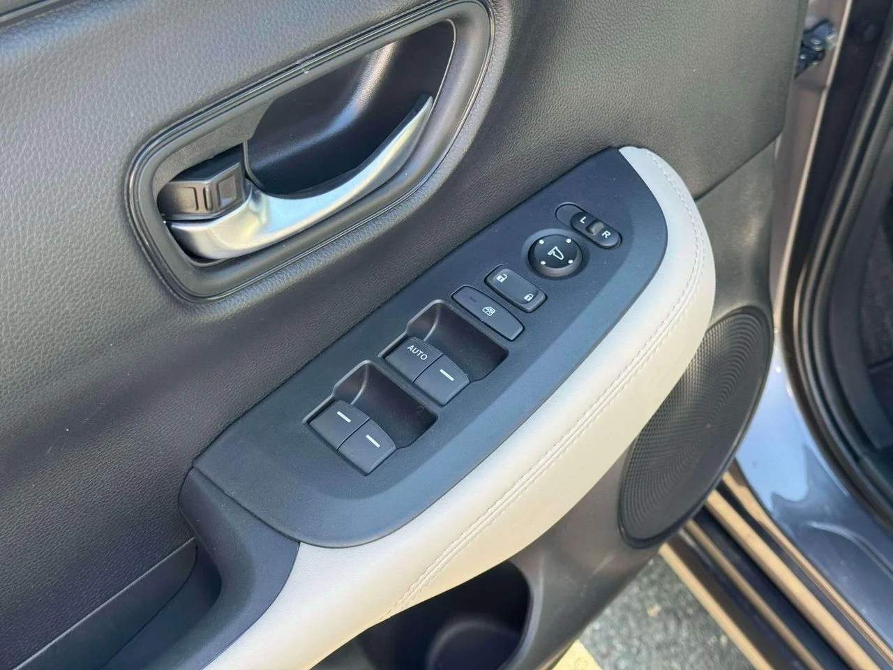 Used 2026 Gray Honda AWD LX image 20