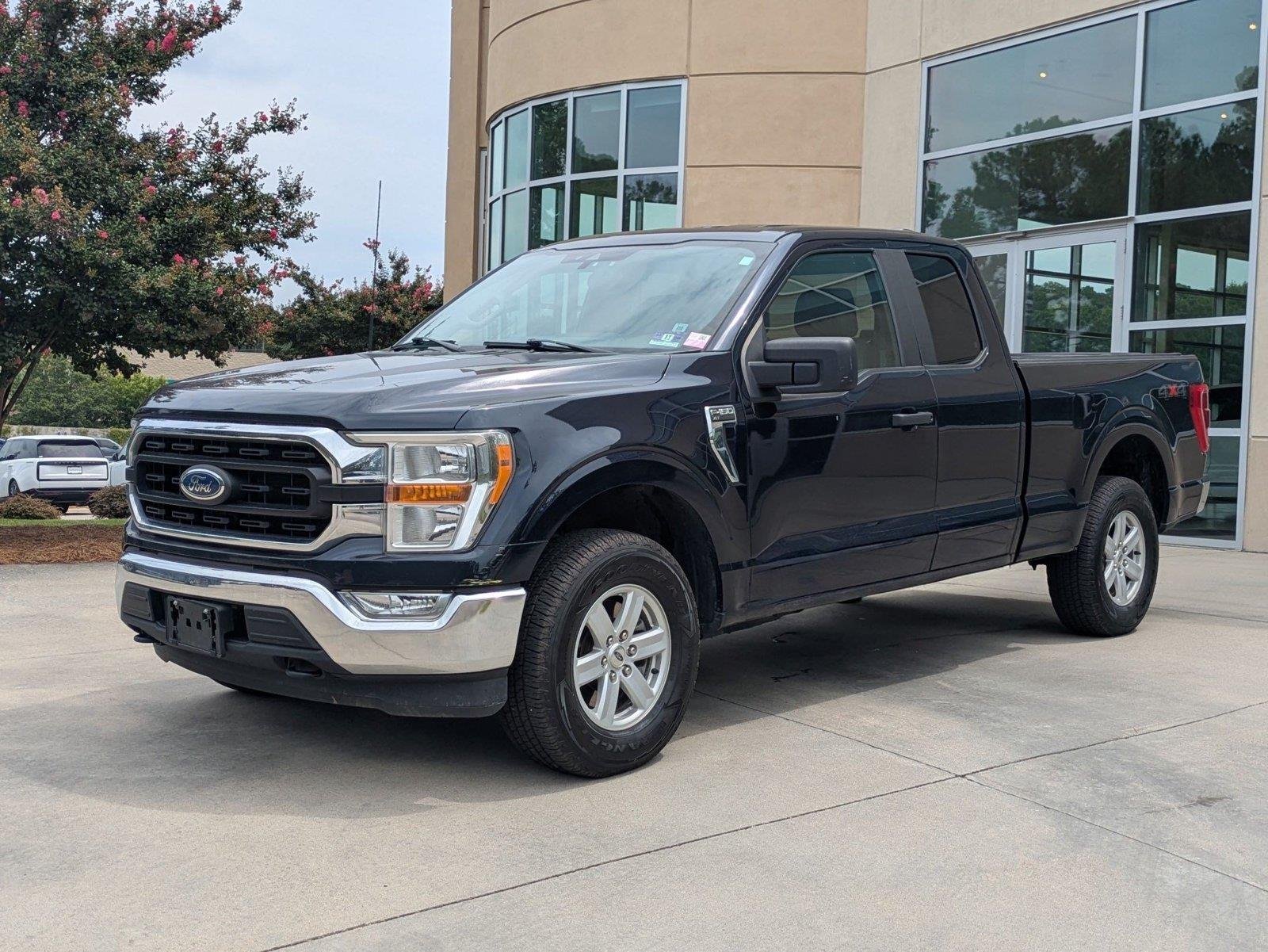 Used 2022 Antimatter Blue Metallic Ford XLT image 1