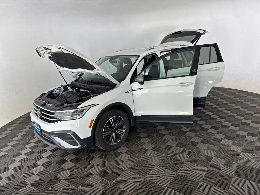 Used 2024 Gray Volkswagen 2.0T Wolfsburg Edition image 11