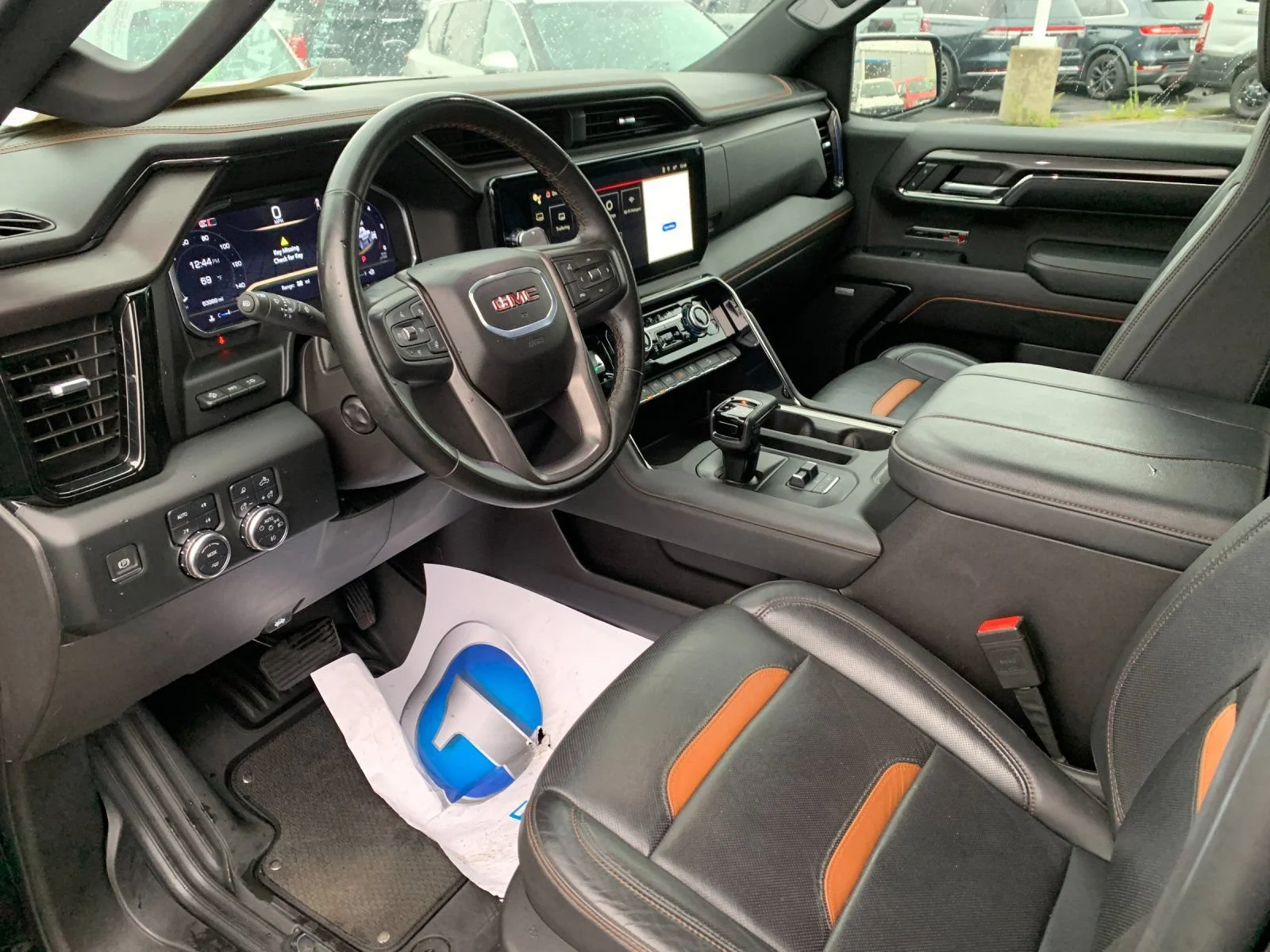 Used 2024 Onyx Black GMC AT4 image 10