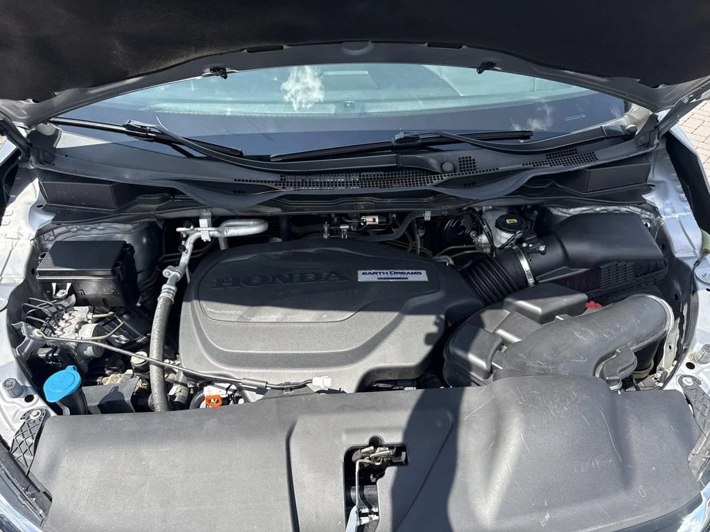 Used 2020  Honda EX-L image 11
