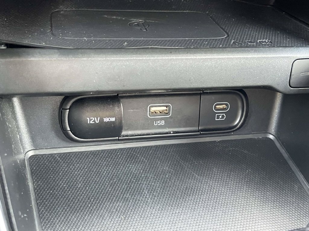 Used 2024 Black Kia S image 27