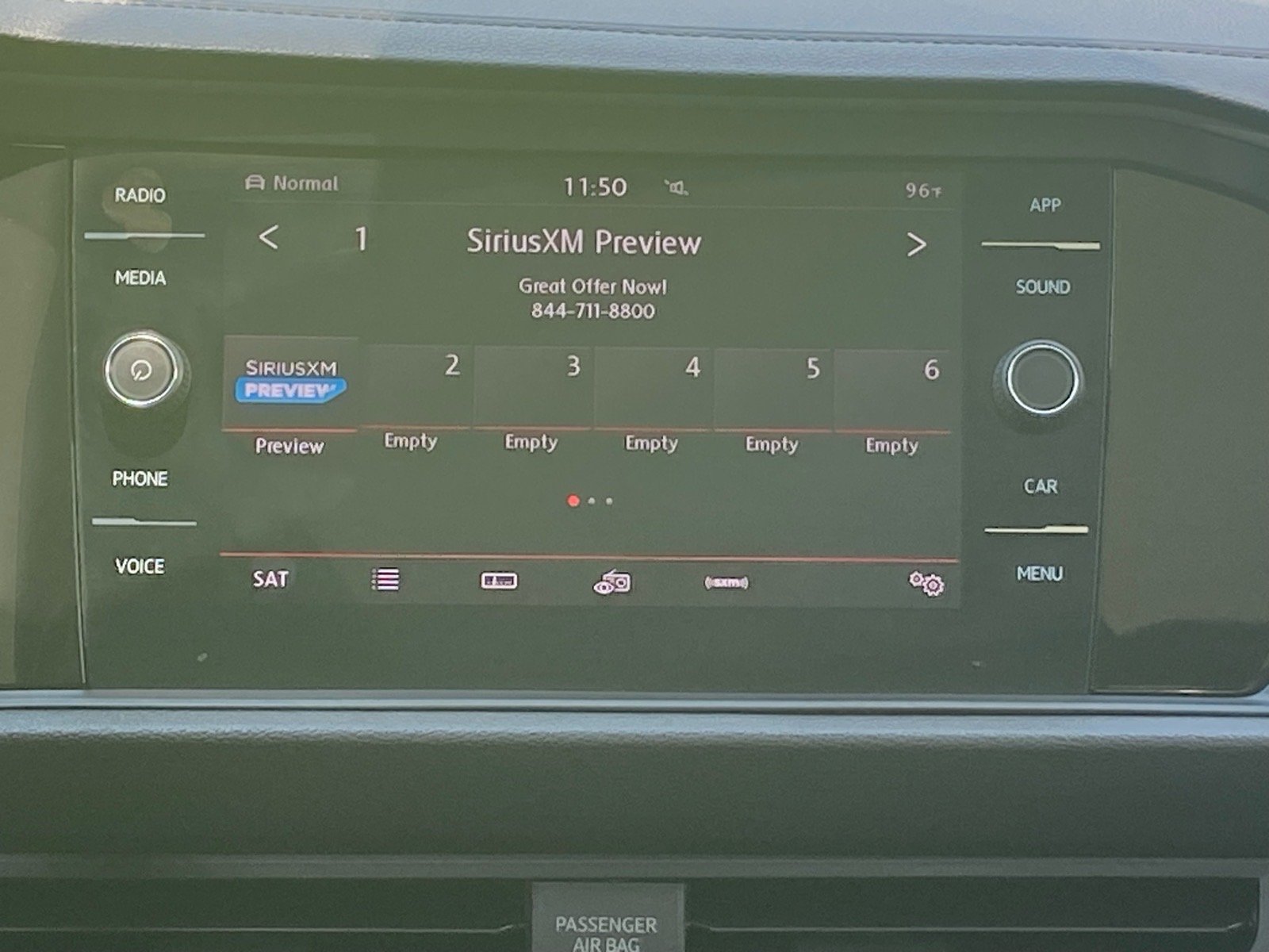 Used 2019 Red Volkswagen SEL image 6
