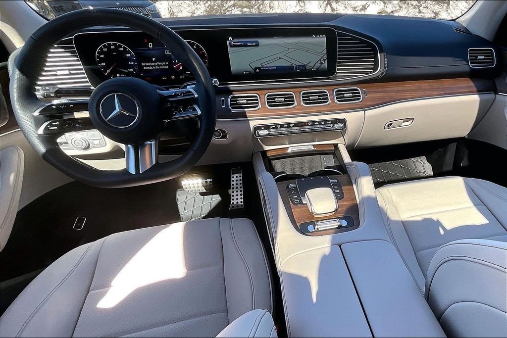 2026 Mercedes-Benz GLS Base - Photo 13