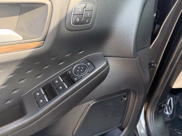 Used 2020 Magnetic Ford Titanium image 10