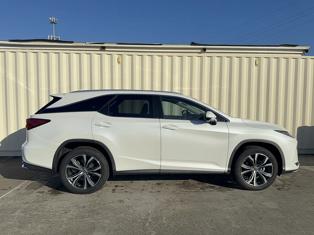 Used 2022 Eminent White Pearl Lexus Base image 2
