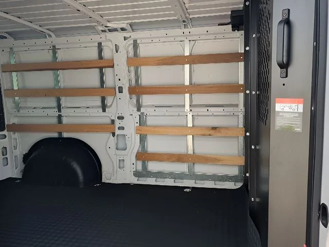 Used 2025 White Ram Base image 36