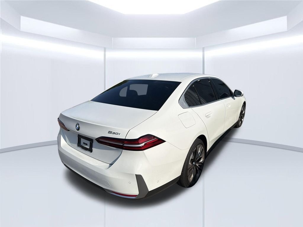 Used 2026 White BMW 530i image 3