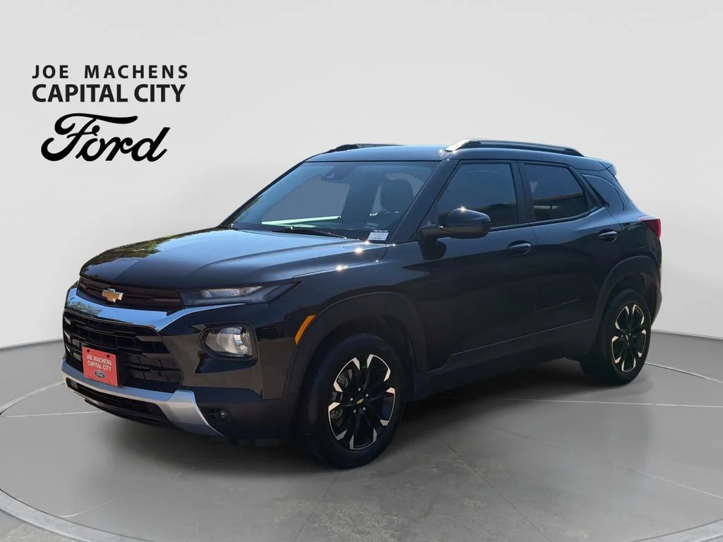 Used 2023 Black Chevrolet LT image 9